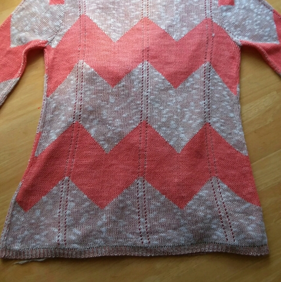 Spring/Summer Bohemian Coral Chevron Print Cardigan🛍️ - Picture 4 of 7